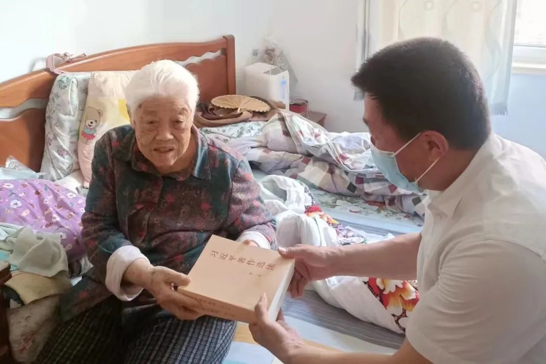 1688085905394945.jpg 1688085905394945.jpg