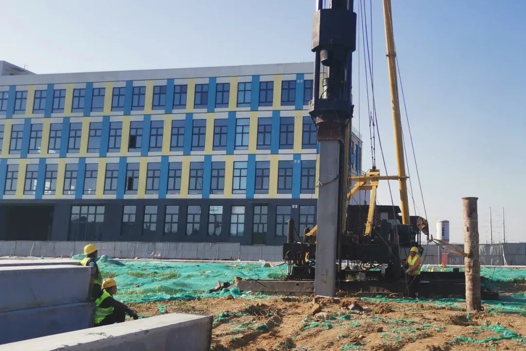 1714438759110260.jpg 1714438759110260.jpg